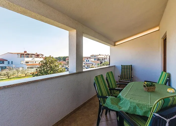 Apartment Pomer Cr Pula