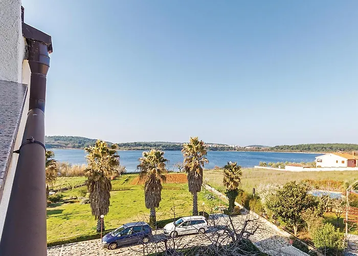 Apartment Pomer Cr Pula