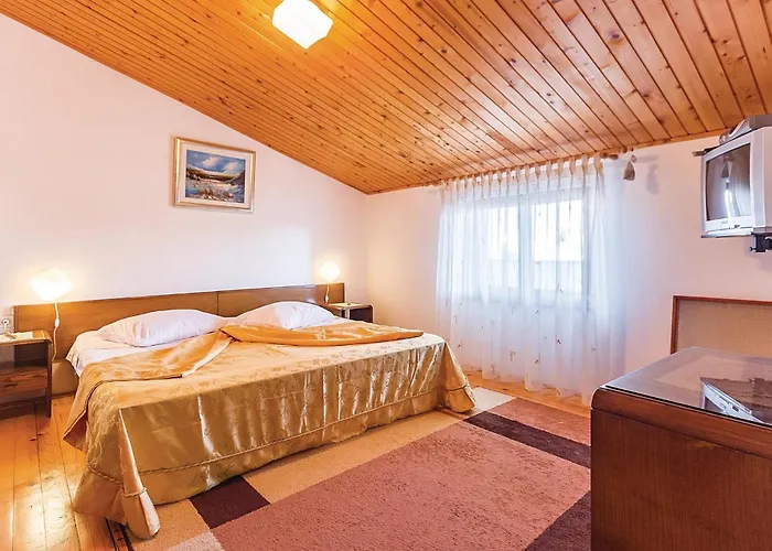 Apartment Pomer Cr